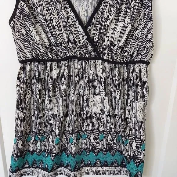 MAX studio tank top - Picture 3 of 5